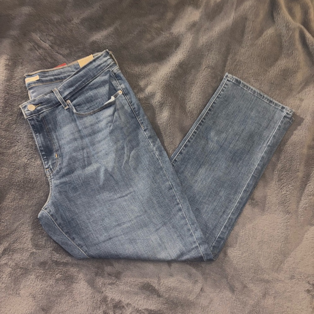 Levi’s Blue Classic Straight Jeans